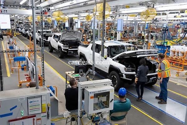 GM Promises To Speed Up Electric Vehicle Production, Sold Just 49 Hummers, 2,316 Lyriqs From Jan-June - autojosh